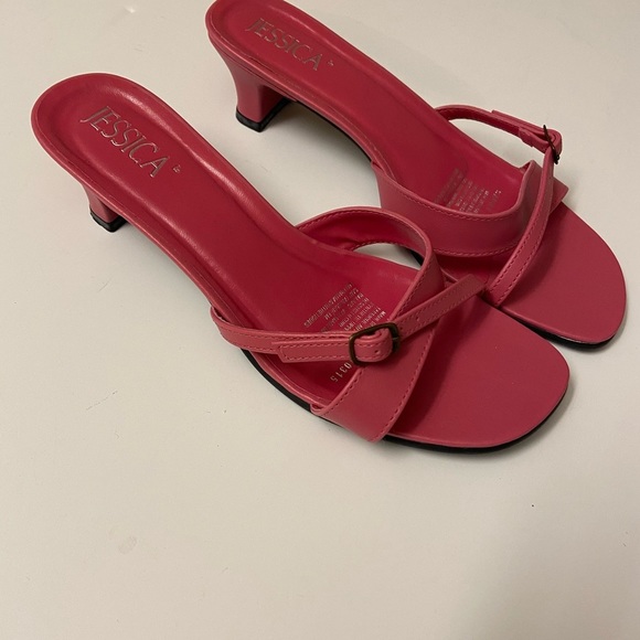 Pink heels size US 7 women’s - Picture 3 of 7